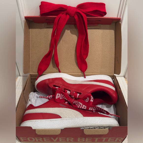 ❤️👟 Puma Women’s Heart Basket DE Red Leather & White Suede Sneakers - Picture 13 of 13